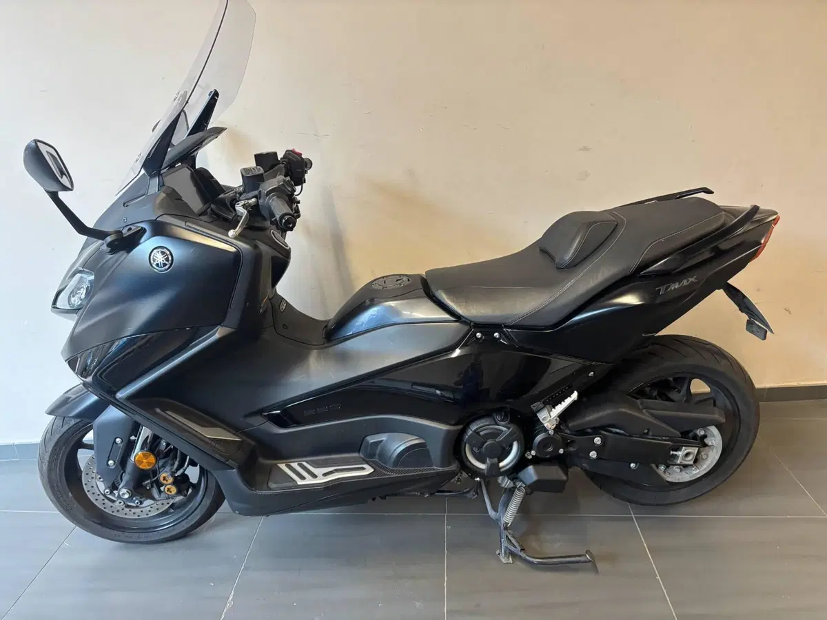 Yamaha T-Max 560 Tech Max (2022 - 24)