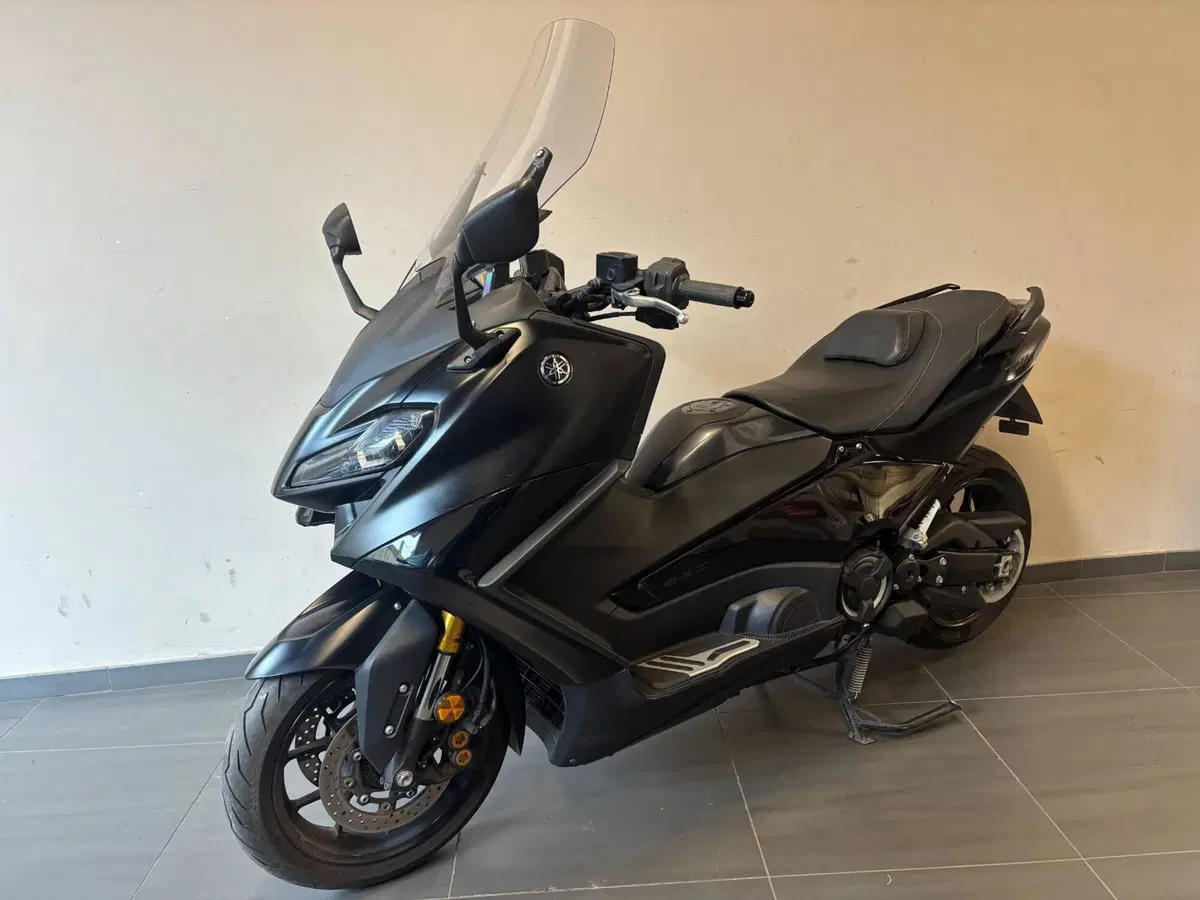 Yamaha T-Max 560 Tech Max (2022 - 24) (4)