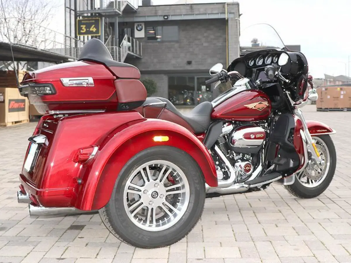 Harley-Davidson Tri Glide Ultra (2021 - 26) (8)