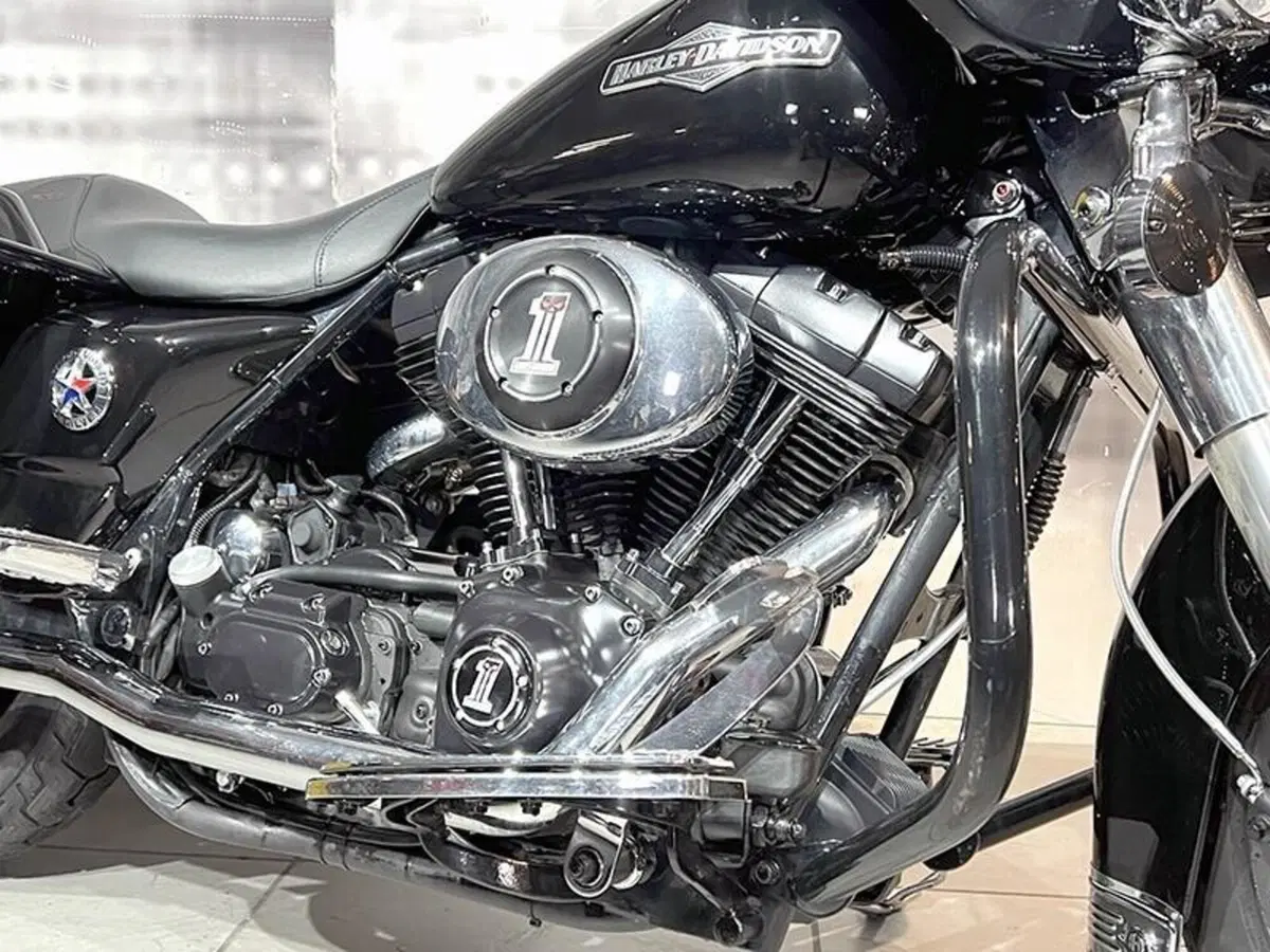 Harley-Davidson 1450 Electra Glide Standard (1999 - 00) - FLHT (4)
