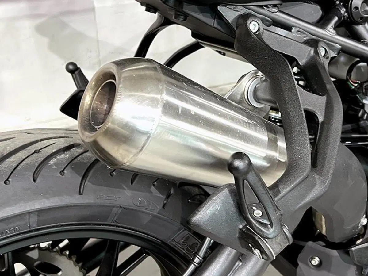Benelli 752 S (2019 - 20) (3)
