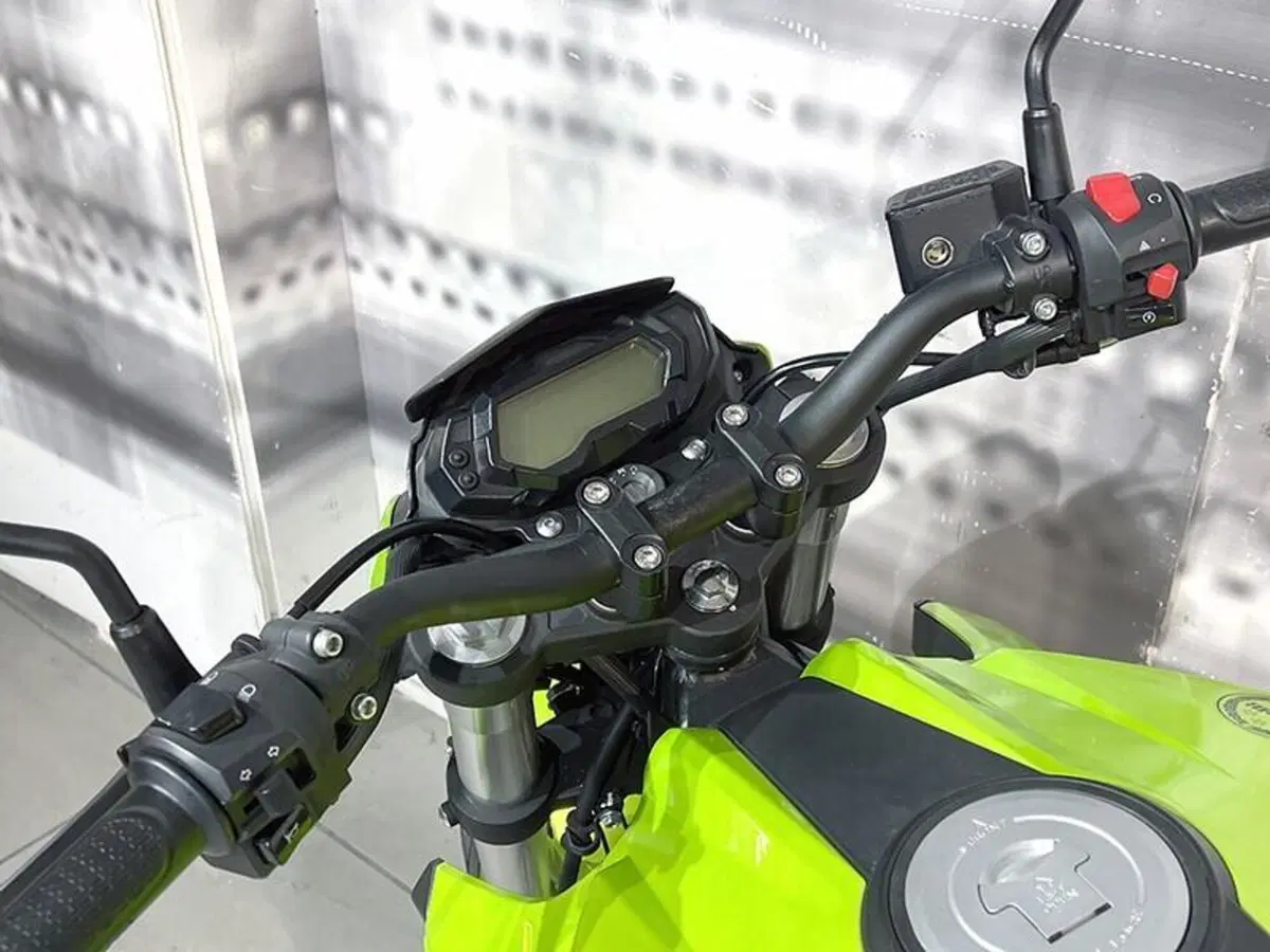 Benelli BN 125 (2021 - 25) (5)