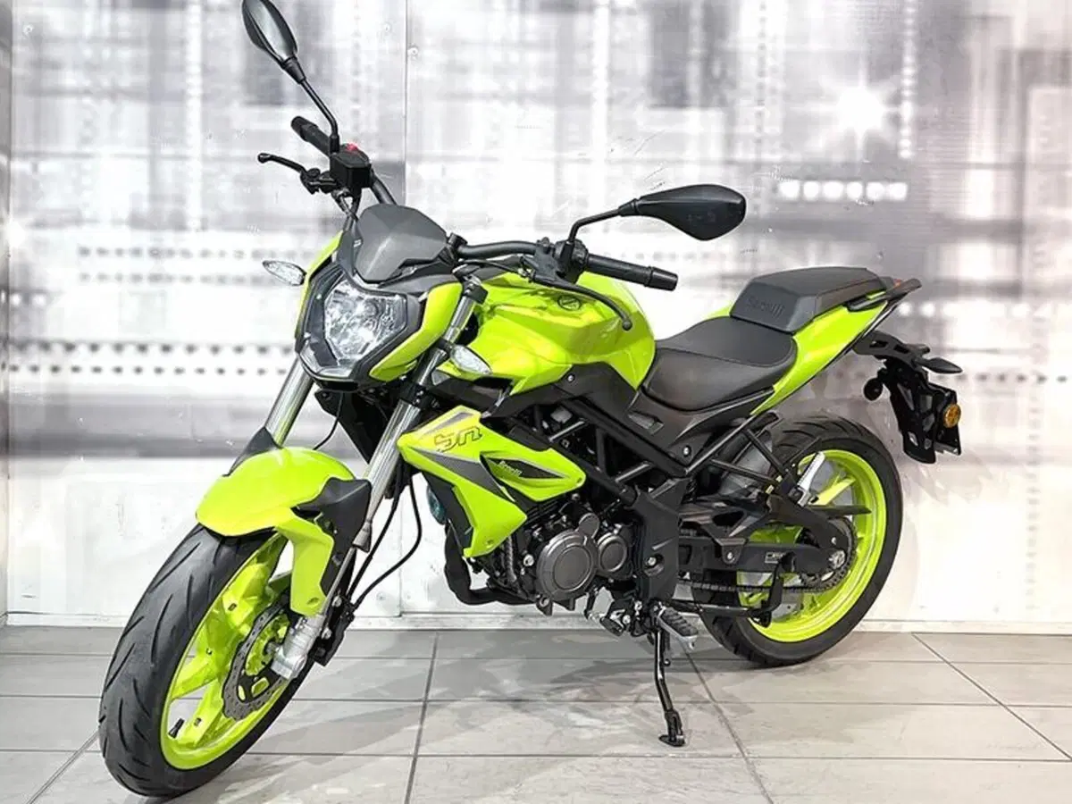 Benelli BN 125 (2021 - 25) (6)