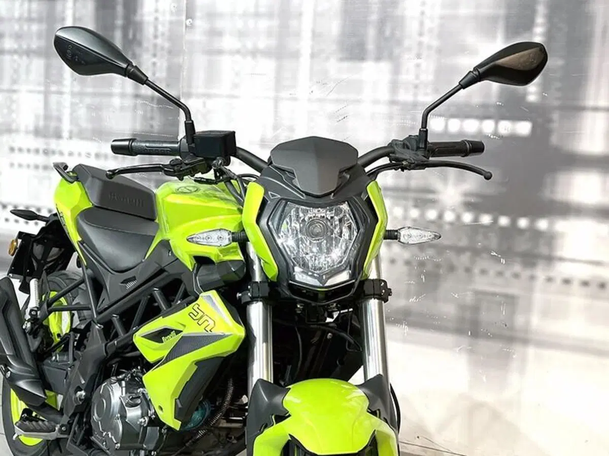 Benelli BN 125 (2021 - 25) (8)