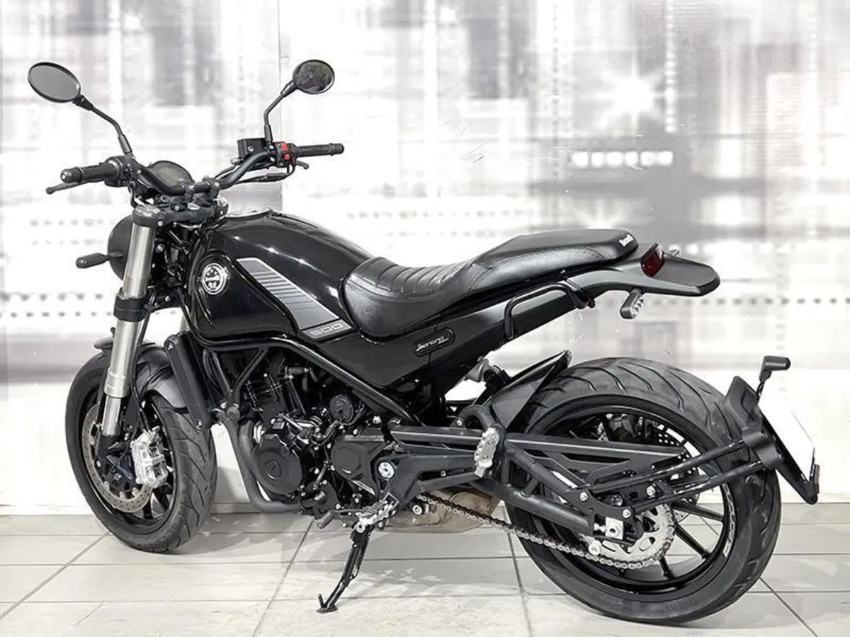 Benelli Leoncino 500 (2021 - 25) (2)