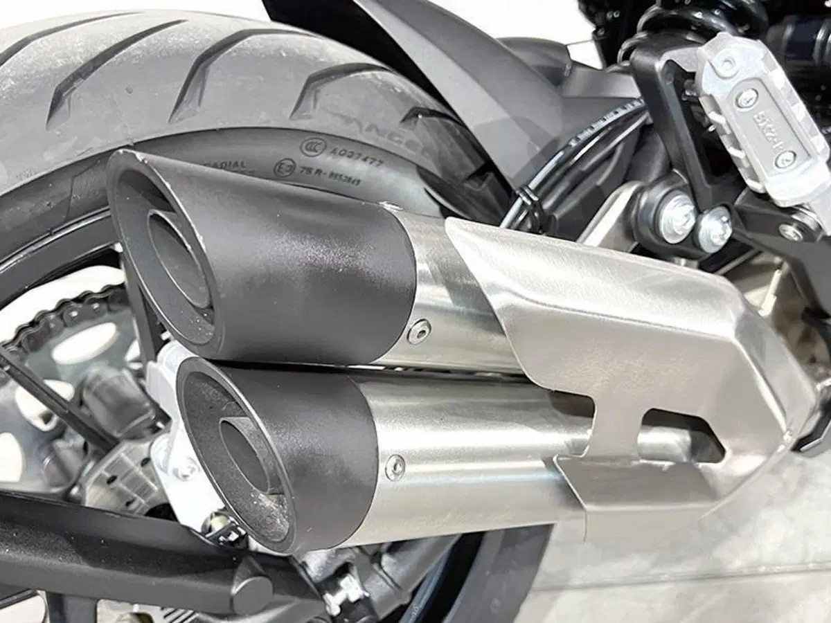 Benelli 502 C (2021 - 25) (3)