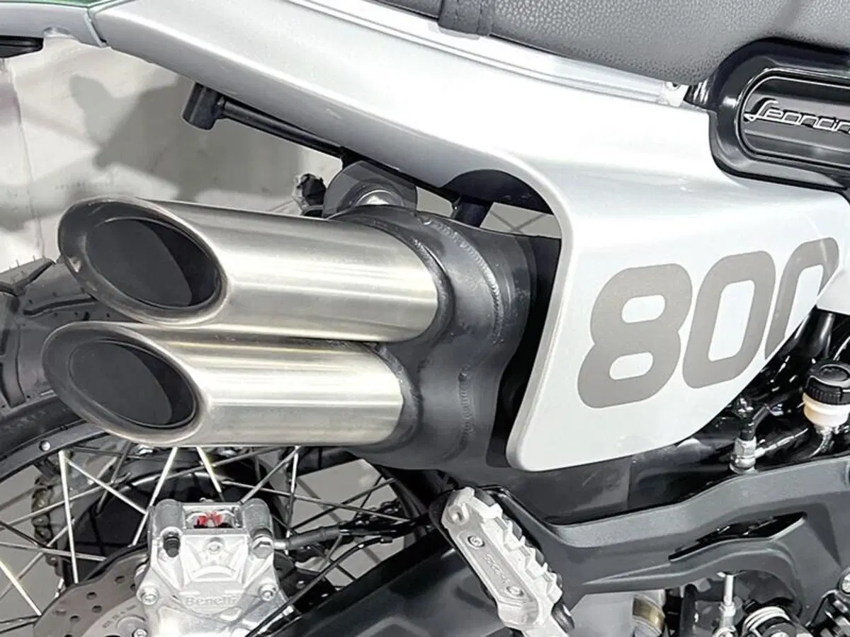 Benelli Leoncino 800 (2022 - 26) (3)