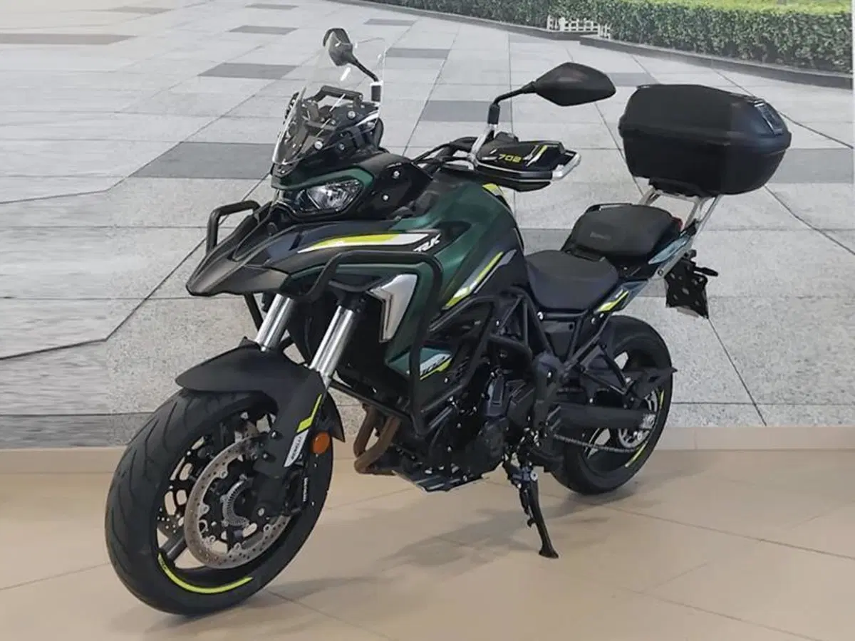 Benelli TRK 702 (2023 - 25) (2)