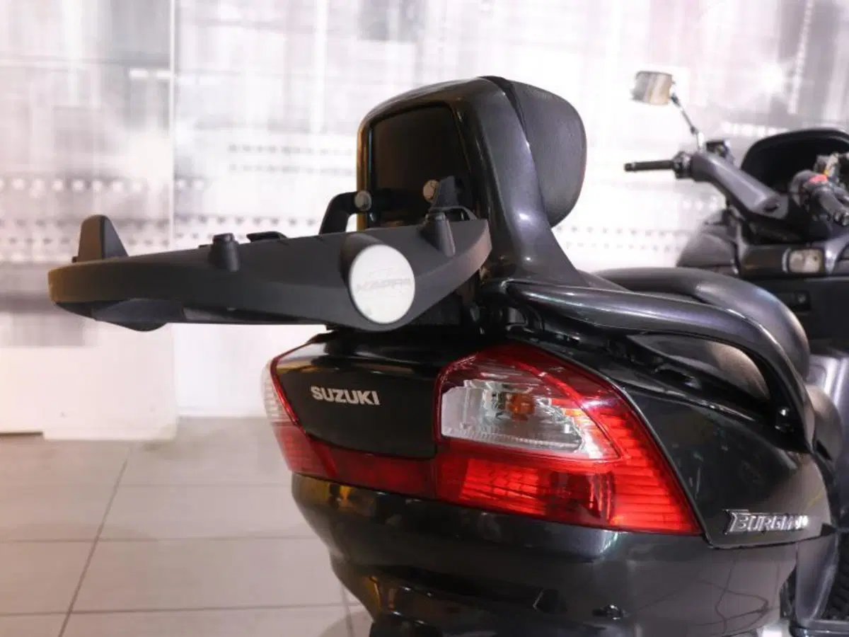 Suzuki Burgman AN 400 i.e. (2004 - 05) (3)