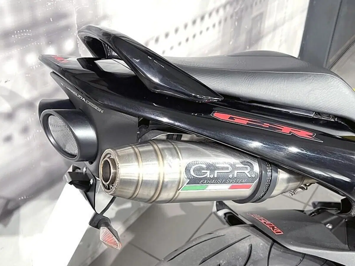 Suzuki GSR 600 (2006 - 11) (5)