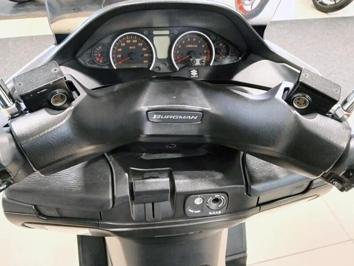 Suzuki Burgman AN 400 (2008 - 13) (5)