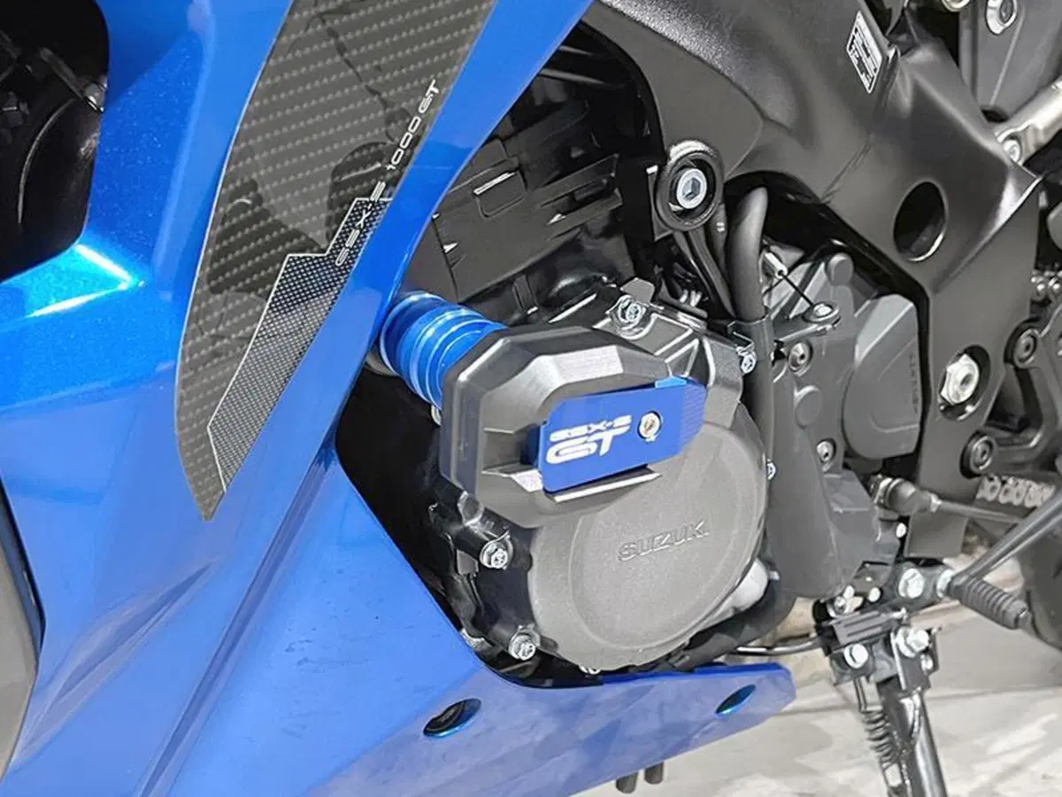 Suzuki GSX-S1000 (2021 - 25) (4)