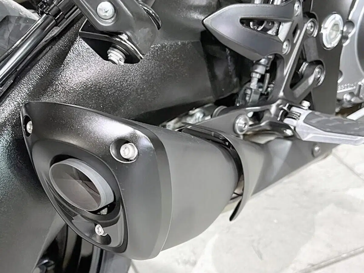 Suzuki GSX-S1000 (2021 - 25) (3)