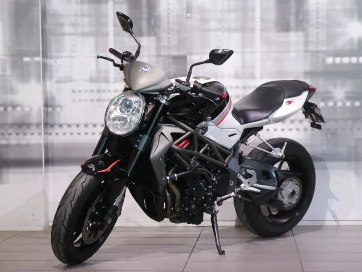 MV Agusta Brutale 1090 RR (2009 - 15) (7)