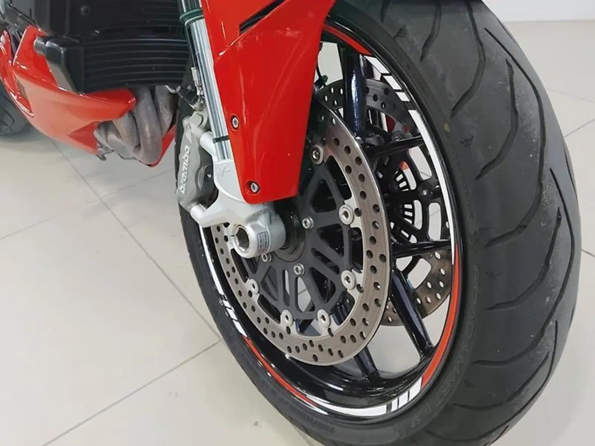 MV Agusta Turismo Veloce 800 Rosso (2021 - 23) (8)