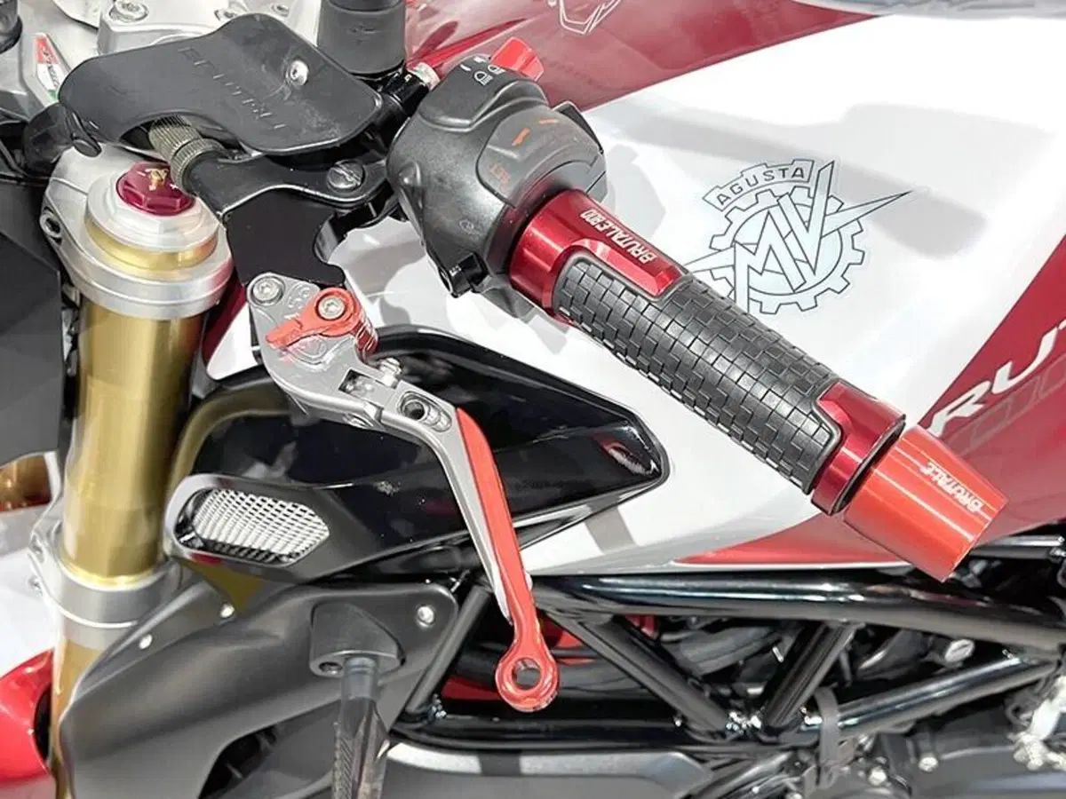 MV Agusta Brutale 800 (2012 - 15) (3)