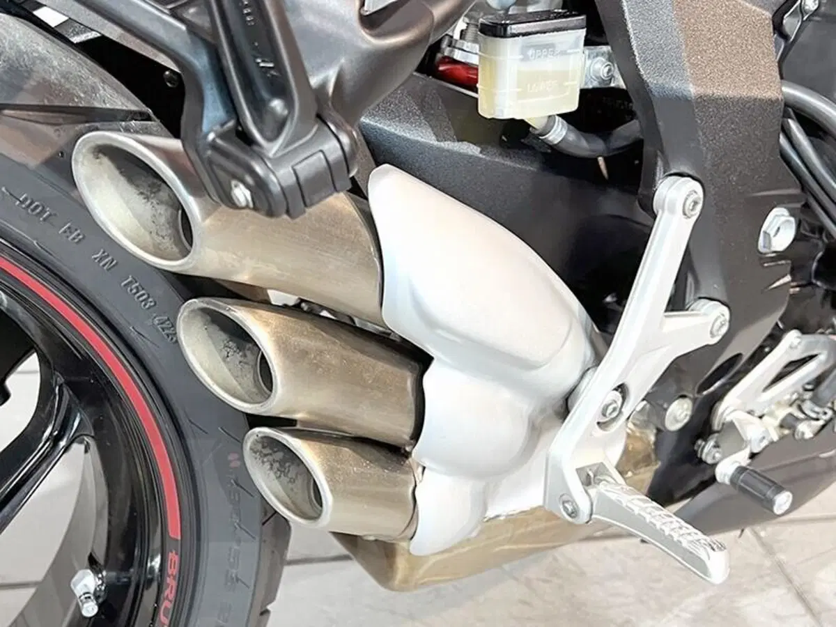 MV Agusta Brutale 800 (2012 - 15) (4)