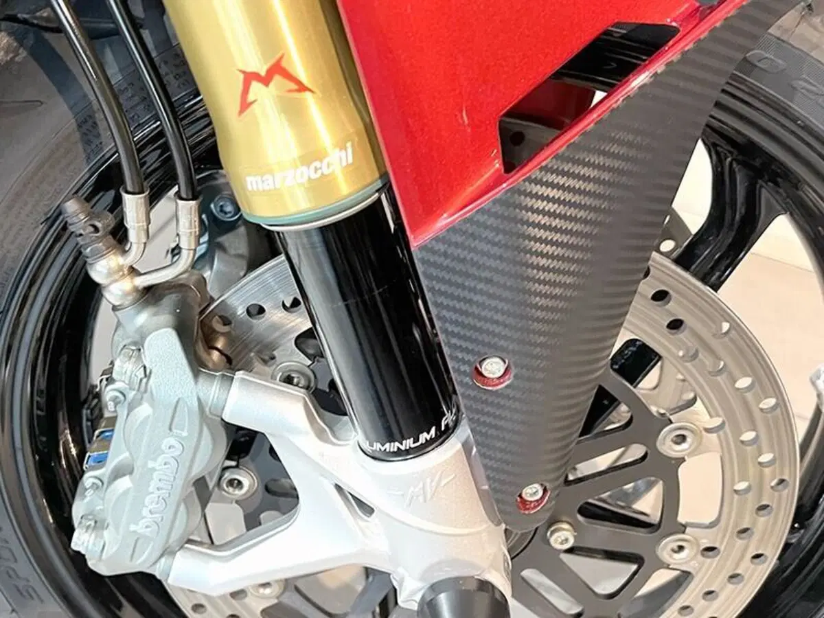 MV Agusta Brutale 800 (2012 - 15) (5)