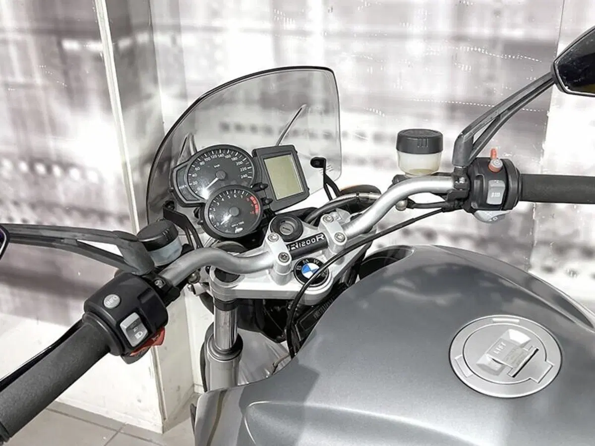 Bmw R 1200 R (2006 - 11) (6)