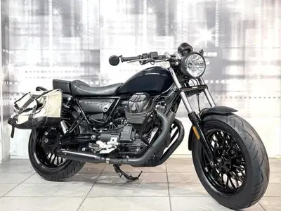 Moto Guzzi V9 Bobber (2018 - 20) usata