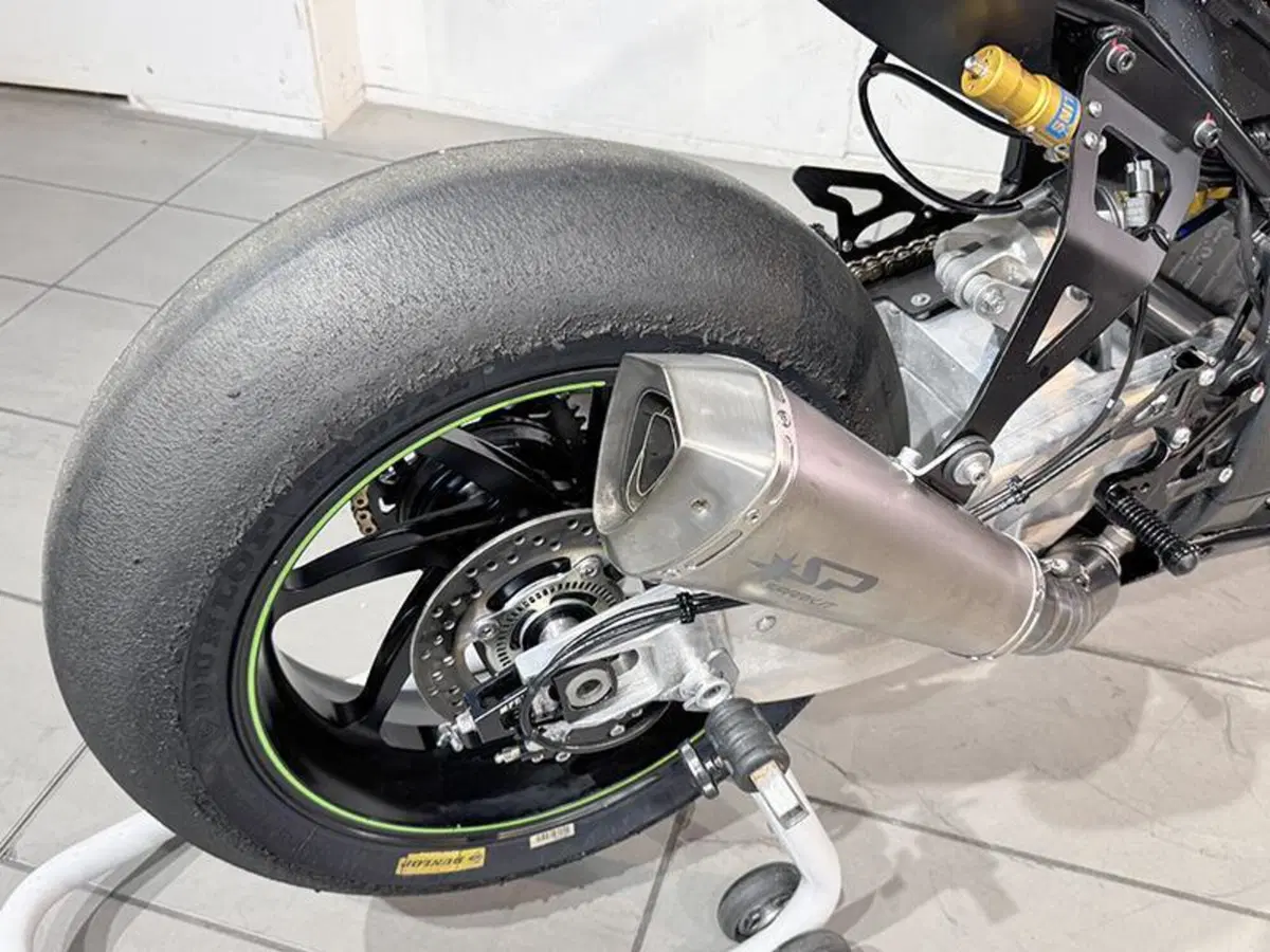 Kawasaki Ninja 1000 ZX-10RR (2017 - 18) (8)