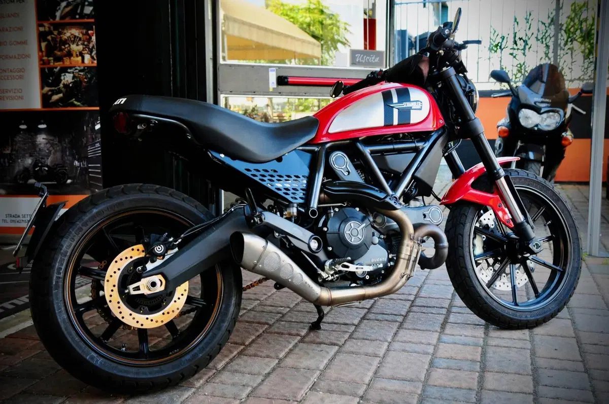 Ducati Scrambler 800 Icon (2015 - 16) (2)