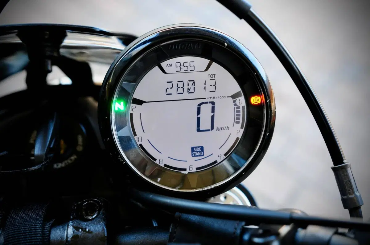 Ducati Scrambler 800 Icon (2015 - 16) (12)