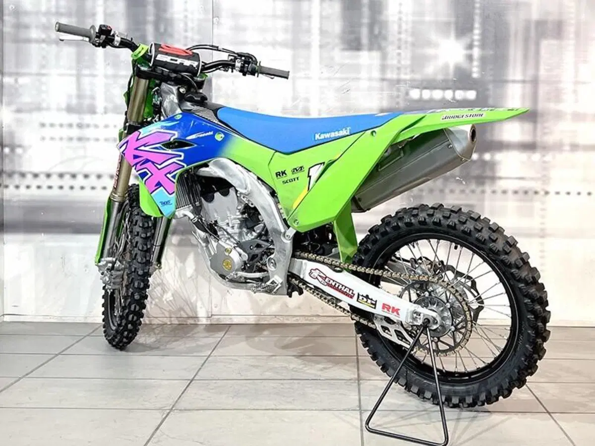 Kawasaki KX250 (2025) (2)