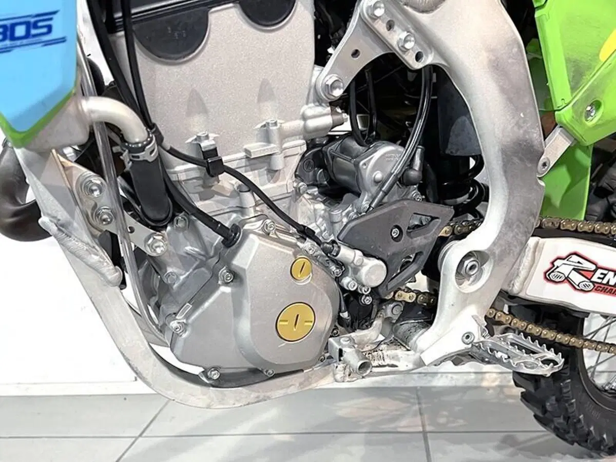 Kawasaki KX250 (2025) (4)
