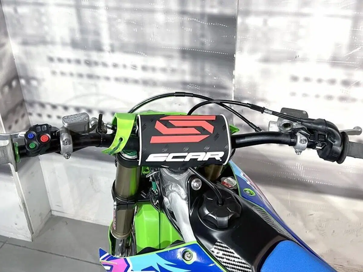 Kawasaki KX250 (2025) (6)