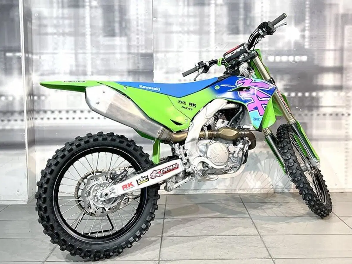 Kawasaki KX250 (2025) (8)