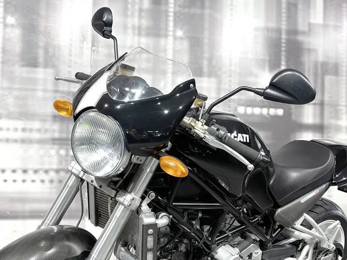 Ducati Monster S4R (2003 - 05) (8)