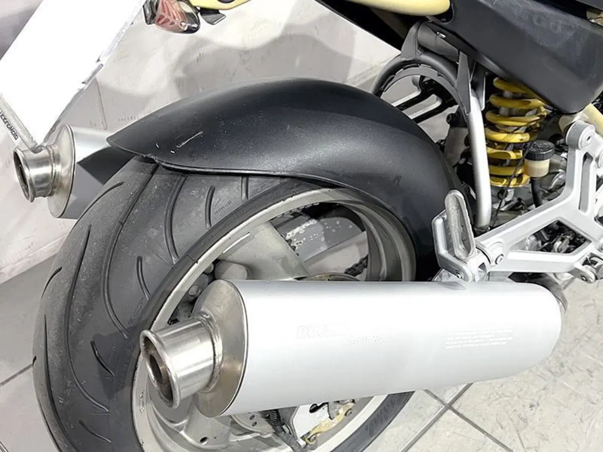 Ducati Monster 600 (1994 - 02) (3)