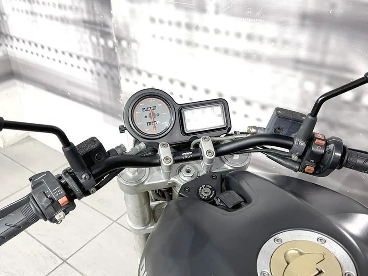 Ducati Monster 600 (1994 - 02) (6)