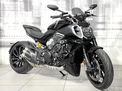 Ducati Diavel V4 (2023 - 26) usata