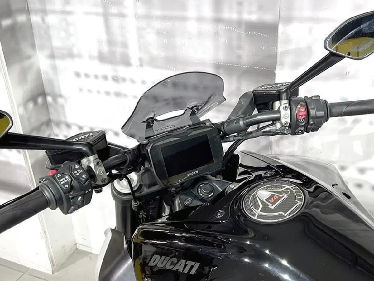 Ducati Diavel V4 (2023 - 26) (6)
