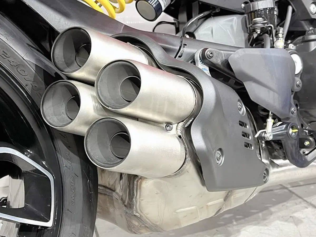 Ducati Diavel V4 (2023 - 26) (3)