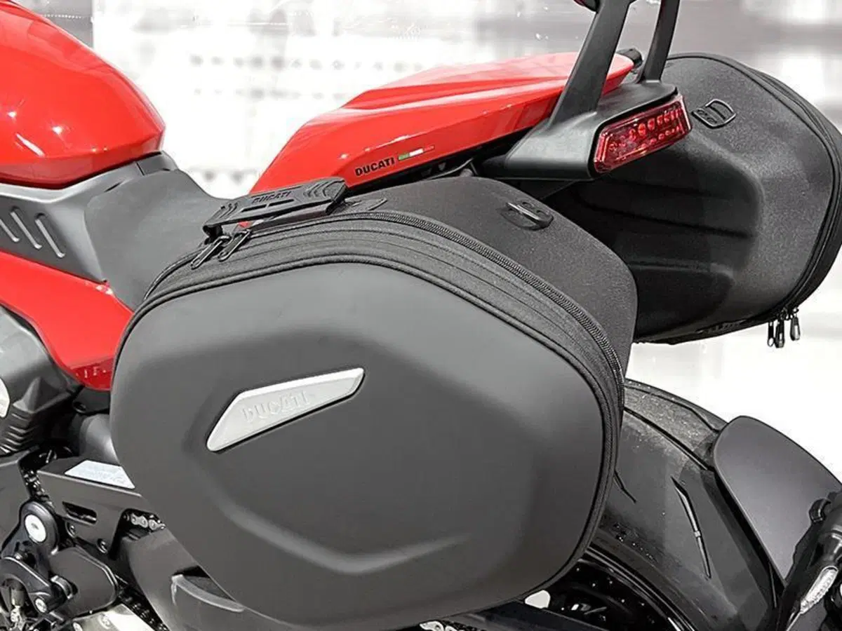 Ducati Diavel V4 (2023 - 26) (5)