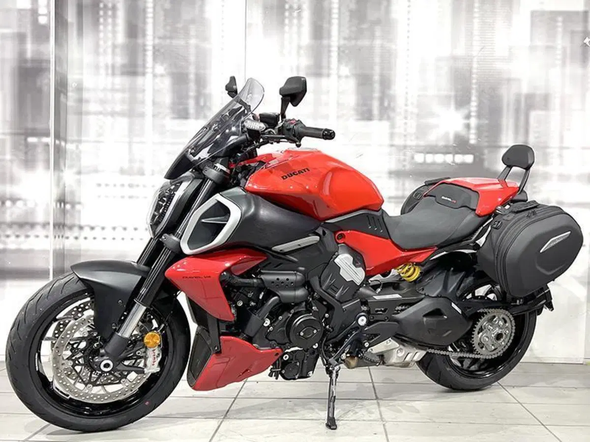 Ducati Diavel V4 (2023 - 26) (7)