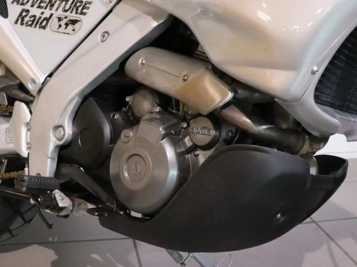 Aprilia Pegaso 650 (1997 - 00) (3)