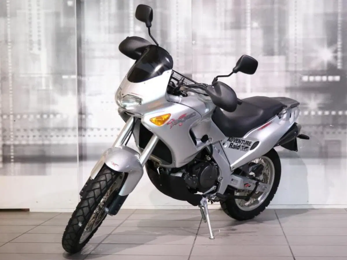 Aprilia Pegaso 650 (1997 - 00) (7)