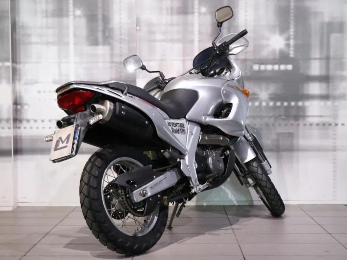 Aprilia Pegaso 650 (1997 - 00) (8)