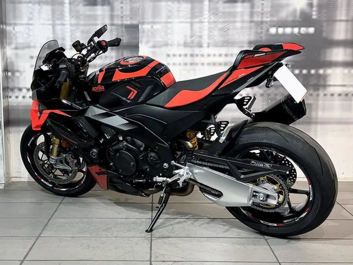 Aprilia Tuono V4 (2025 - 26) (2)