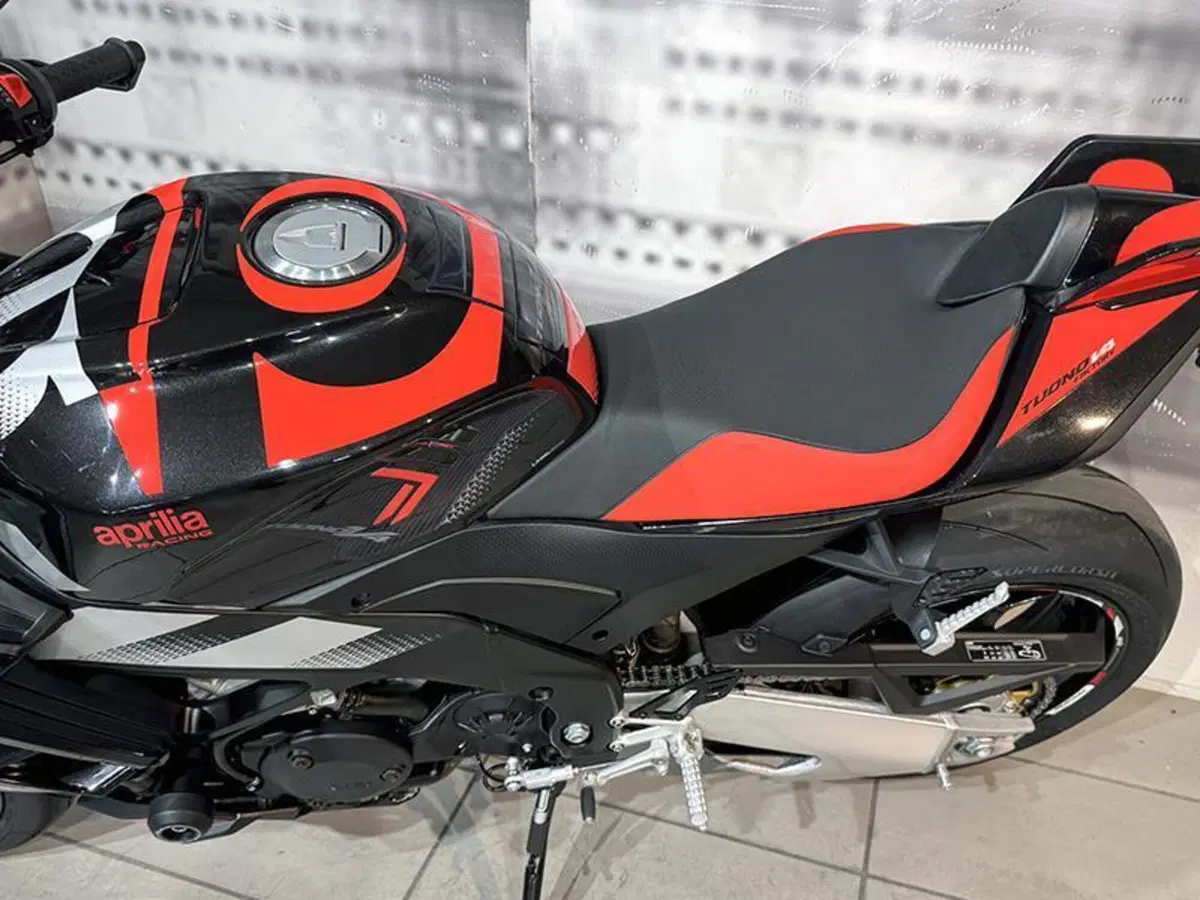 Aprilia Tuono V4 (2025 - 26) (4)