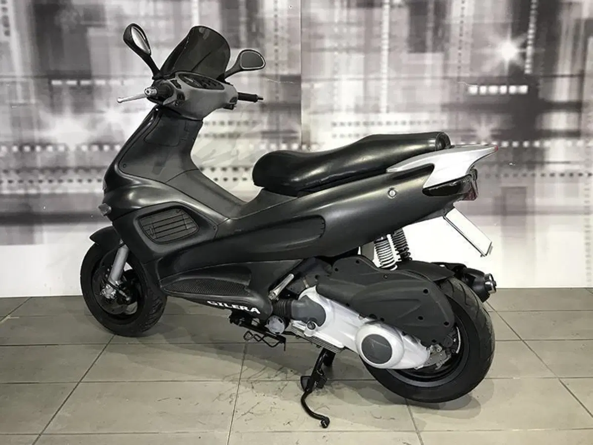 Gilera Runner 200 VXR (2002 - 05) (2)