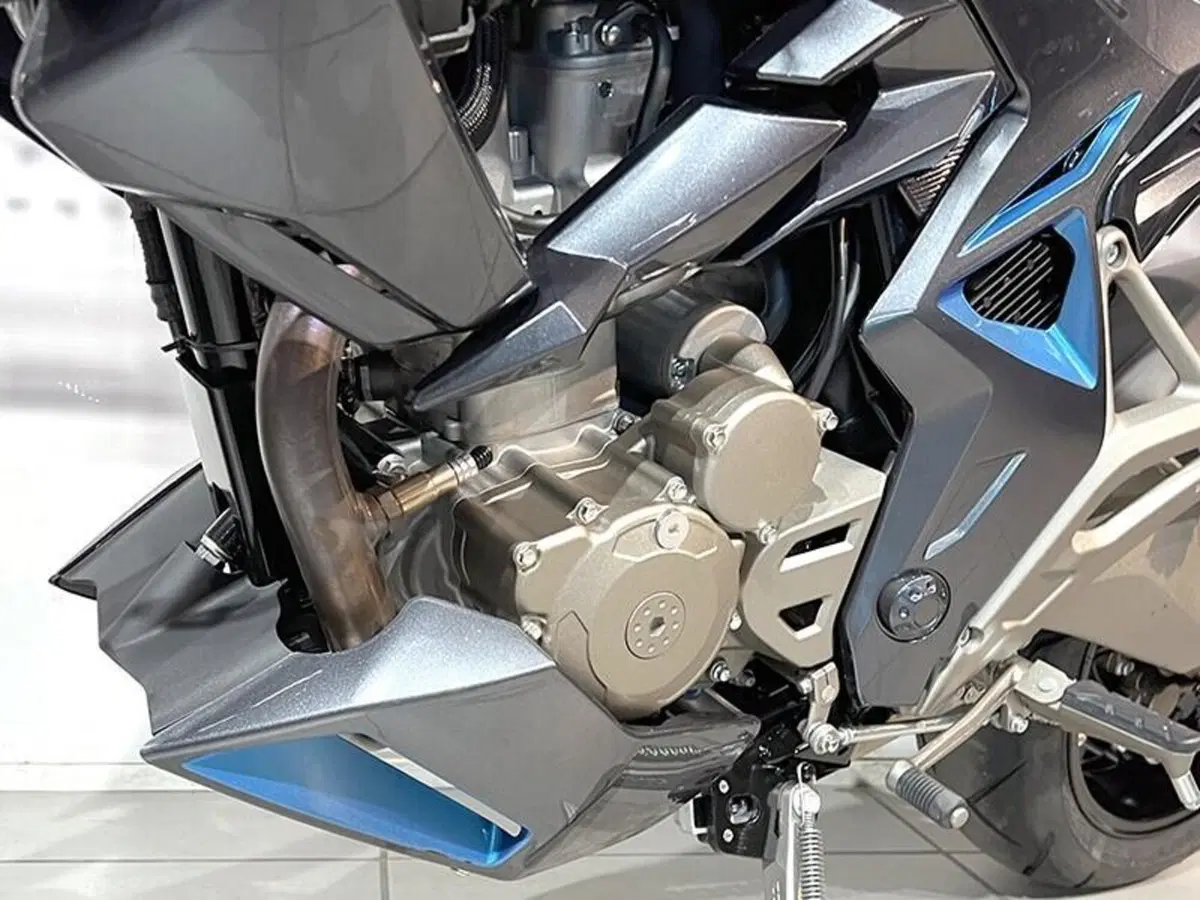 Zontes ZT310-R1 (2022 - 23) (4)