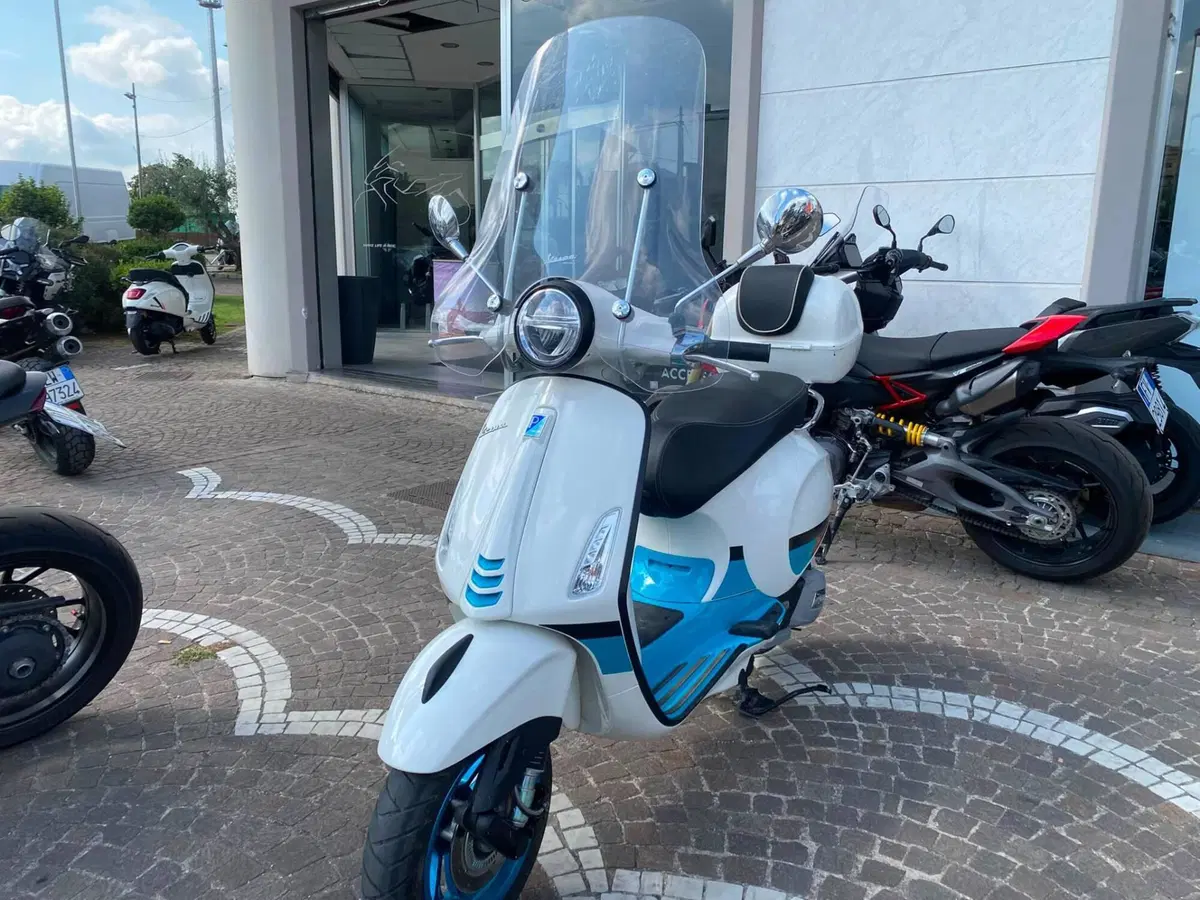 Vespa Primavera 150 (2024 - 25) (4)