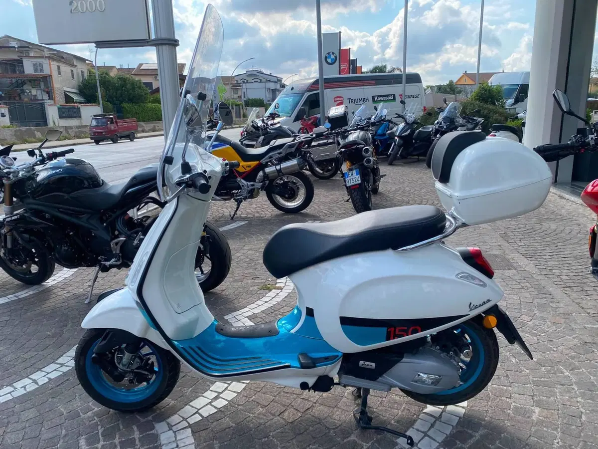 Vespa Primavera 150 (2024 - 25) (2)