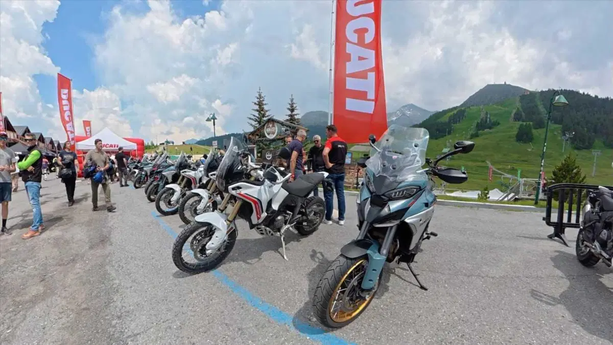 Record all’8° Adventour Fest di Sestriere: oltre 3.000 test ride! (9)