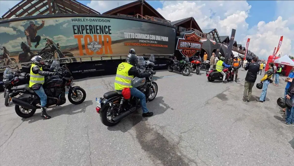 Record all’8° Adventour Fest di Sestriere: oltre 3.000 test ride! (12)